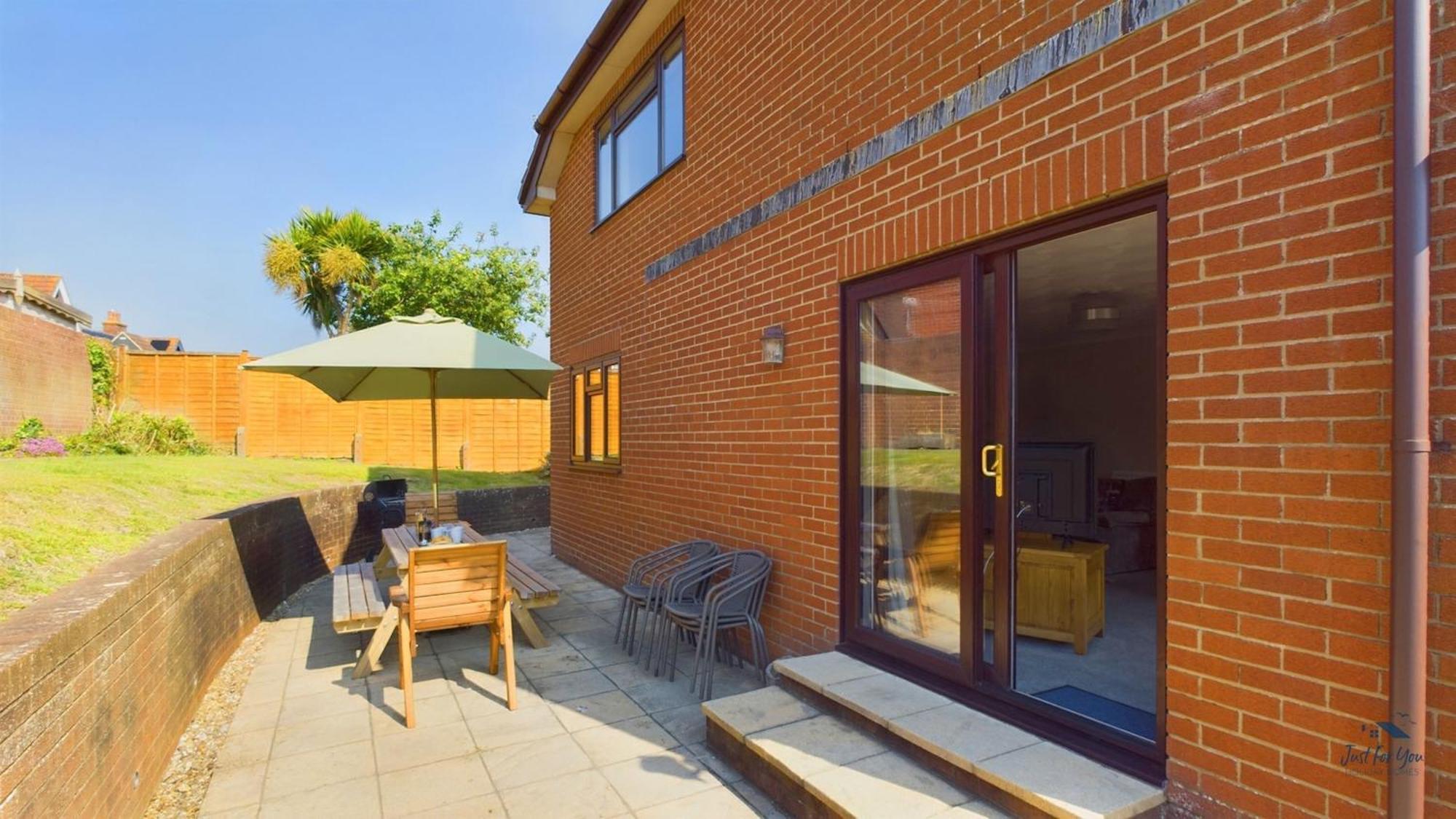 Villa Dartmouth House Totland Exterior foto